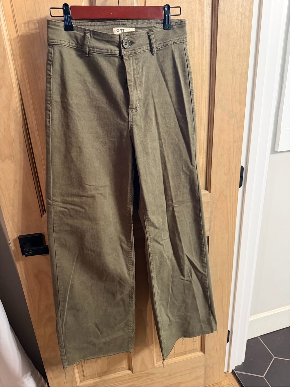 Oat New York Olive Wide-Leg Women's Pants